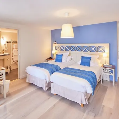 Logis Hotel, Restaurant Et Le Relais De Broceliande Paimpont