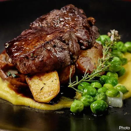 Hotel Logis Hotel, Restaurant Et Le Relais De Broceliande Paimpont