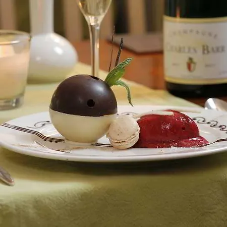 Logis Hotel, Restaurant Et Le Relais De Broceliande Paimpont