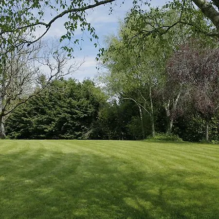 Logis Hotel, Restaurant Et Le Relais De Broceliande 4*